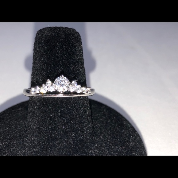 COPY - Moissanite diamond chevon ring in Sterling Silver - Picture 12 of 12